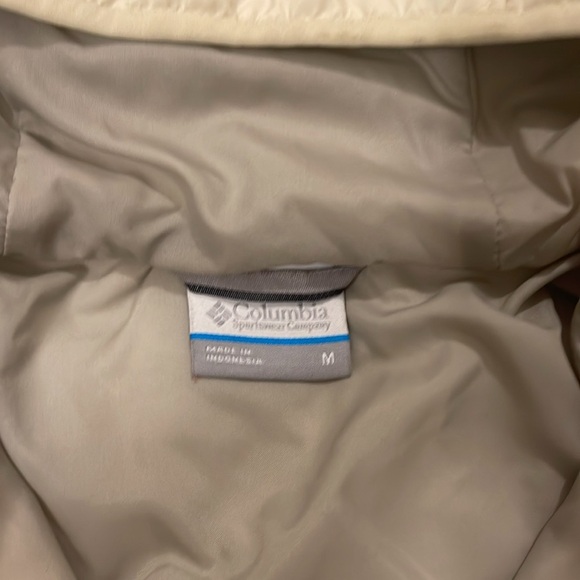 Women’s Columbia long winter jacket waitsburg in cream size medium - Picture 2 of 10